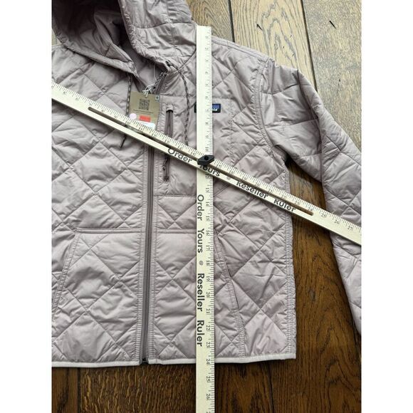 Patagonia Women's Diamond Quilted Bomber Hoody - Picture 6 of 7